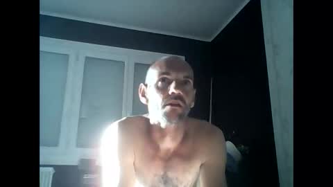 Snapshot of montmasse chatting on May 26, 6:15 pm montmasse online show from May 26, 6:15 pm