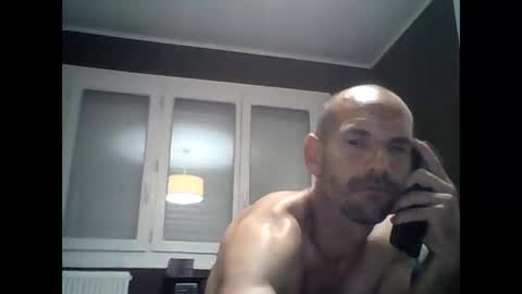 Snapshot of montmasse chatting on May 28, 9:01 pm montmasse online show from May 28, 9:01 pm