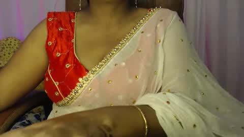 Maya online show from November 16, 6:52 am