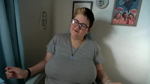 Moo Jay online show from December 15, 11:53 pm