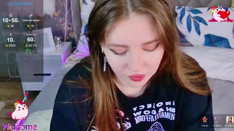 Snapshot of moon__bunny chatting on February 13, 2:24 pm Moon Bunny online show from February 13, 2:24 pm