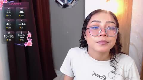 moon_and_fire_ online show from March 4, 7:03 am