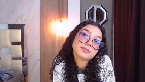 moon_and_fire_ online show from March 14, 6:30 am