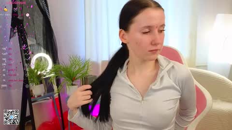 Snapshot of moon_avengers chatting on February 24, 12:48 pm Lola online show from February 24, 12:48 pm