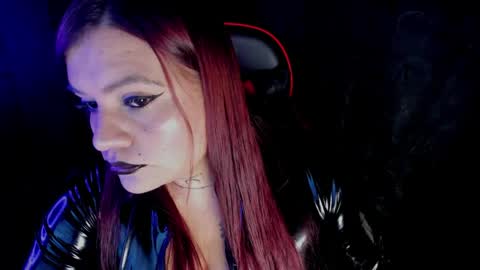 Snapshot of moon_dark520 chatting on April 11, 2:38 am Lilith online show from April 11, 2:38 am