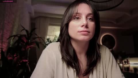 Luna  online show from December 10, 7:16 am