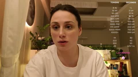 Luna  online show from January 10, 6:38 pm