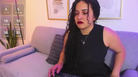 Snapshot of moon_shaddow chatting on January 10, 11:56 am Moon online show from January 10, 11:56 am