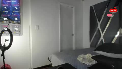 Luna  online show from December 16, 6:35 pm