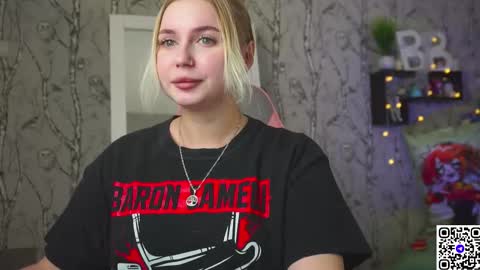 Emilia online show from February 2, 8:02 am