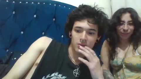 Snapshot of moonandzukko chatting on May 7, 1:55 am moonandzukko online show from May 7, 1:55 am
