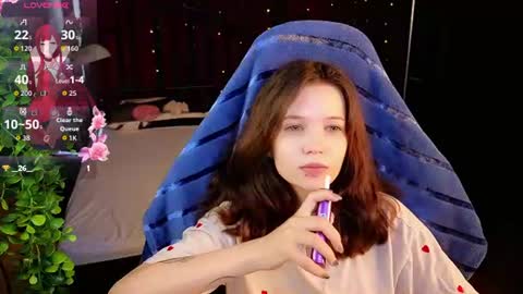 Snapshot of moonberry_yi chatting on August 4, 10:29 am VIPER online show from August 4, 10:29 am
