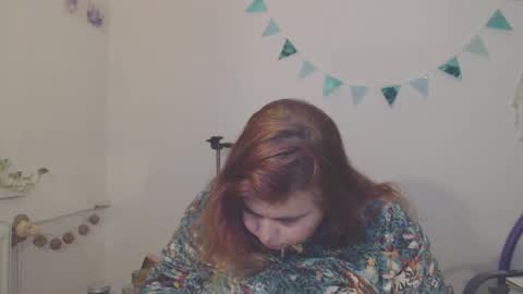 MoonFox  online show from January 6, 1:20 am