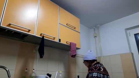 MoonFox  online show from January 12, 2:17 am