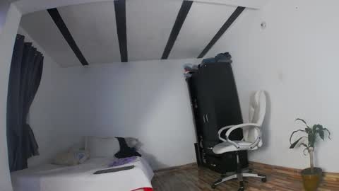 moonie_baddie31 online show from February 25, 4:05 pm