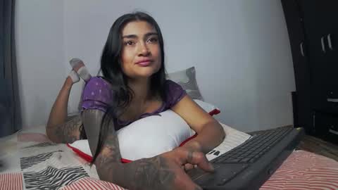 moonie_baddie31 online show from February 28, 4:13 am