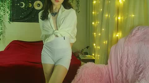 Snapshot of moonlight_sonataa chatting on January 10, 12:51 pm moonlight_sonataa online show from January 10, 12:51 pm