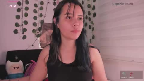 Snapshot of moonliight__ chatting on February 1, 12:09 am moonliight__ online show from February 1, 12:09 am