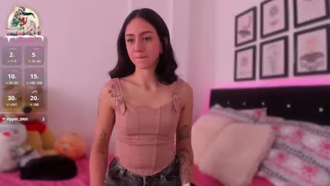 Snapshot of moonlygirl__ chatting on December 20, 4:57 pm Isabella online show from December 20, 4:57 pm