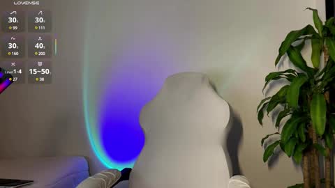 Snapshot of moonlygirl__ chatting on March 10, 2:06 am Isabella online show from March 10, 2:06 am