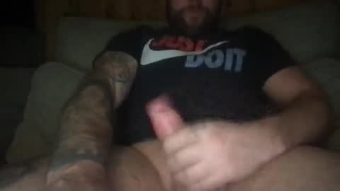 Snapshot of moonshiner88 chatting on February 5, 7:31 pm benji online show from February 5, 7:31 pm