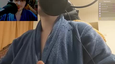 Snapshot of moonsire chatting on January 17, 10:34 pm Moonsire online show from January 17, 10:34 pm