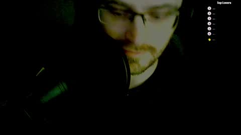 Snapshot of moonsire chatting on February 2, 7:41 am Moonsire online show from February 2, 7:41 am