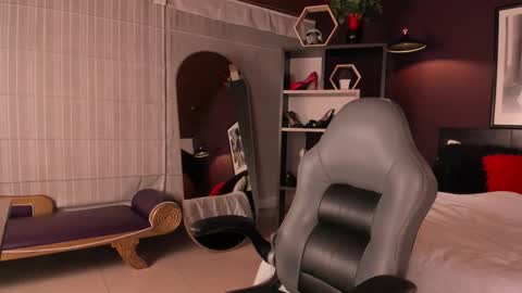 Michelle online show from February 19, 12:01 pm