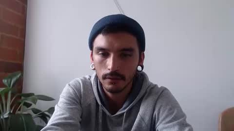 Snapshot of morbidangel08 chatting on April 18, 7:58 pm Abelardo online show from April 18, 7:58 pm
