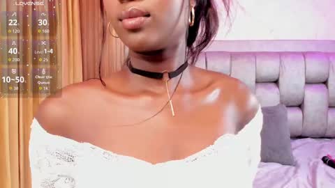 more hott online show from September 10, 7:14 pm