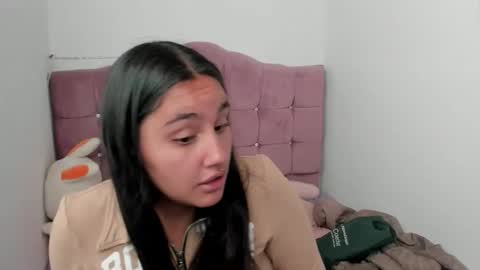 Snapshot of morena_rodriguez_9 chatting on October 16, 7:15 pm morena_rodriguez_9 online show from October 16, 7:15 pm