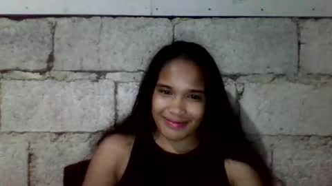 Snapshot of morenagirlpinay18 chatting on February 6, 11:24 am morenagirlpinay18 online show from February 6, 11:24 am