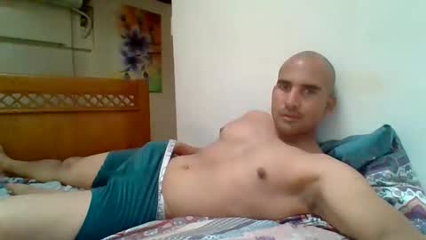 Snapshot of moreno19892 chatting on February 3, 6:24 pm moreno19892 online show from February 3, 6:24 pm