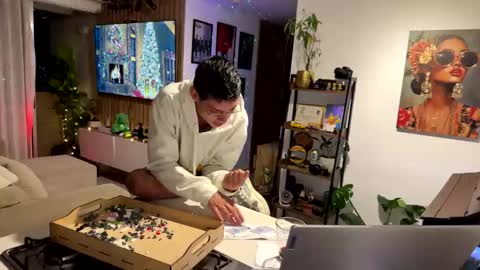 Snapshot of morgan_hiller chatting on November 12, 12:55 am online show from November 12, 12:55 am