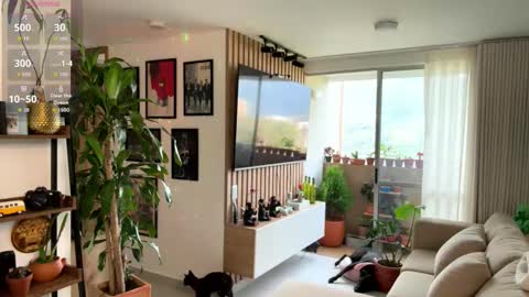 Snapshot of morgan_hiller chatting on February 21, 9:27 pm online show from February 21, 9:27 pm