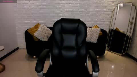 Morgan Hicks online show from November 4, 7:24 pm