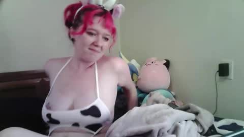 Snapshot of moriminxx chatting on April 27, 6:28 pm moriminxx online show from April 27, 6:28 pm