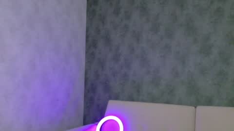 Emilia online show from March 26, 3:34 am