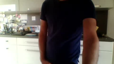Snapshot of morningfunn chatting on June 12, 10:47 am morningfunn online show from June 12, 10:47 am