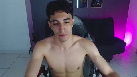 santii online show from February 11, 2:16 am