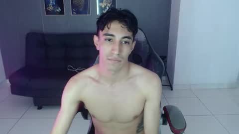 santii online show from February 14, 5:37 am