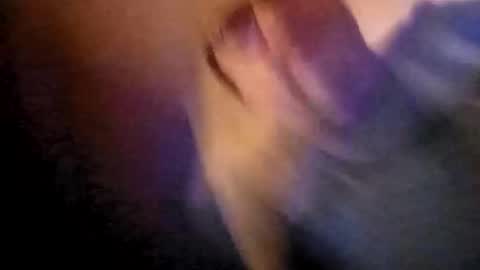 Snapshot of mospeleu chatting on December 3, 6:04 am Nomadu online show from December 3, 6:04 am