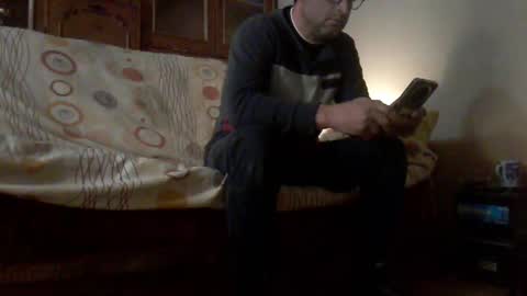 Snapshot of mospeleu chatting on February 24, 5:54 am Nomadu online show from February 24, 5:54 am