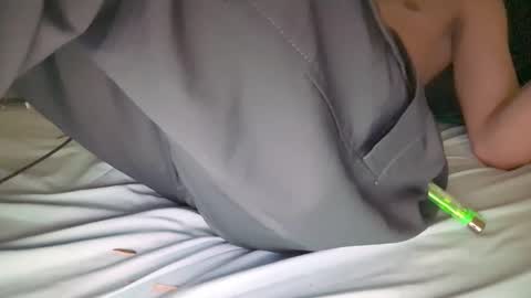 twennysevv27 online show from February 7, 8:11 am