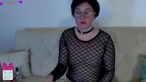 Snapshot of mossprince chatting on September 11, 8:14 am Cernos online show from September 11, 8:14 am