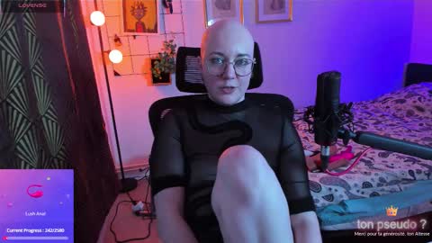 Snapshot of mossprince chatting on November 4, 9:25 pm Cernos online show from November 4, 9:25 pm