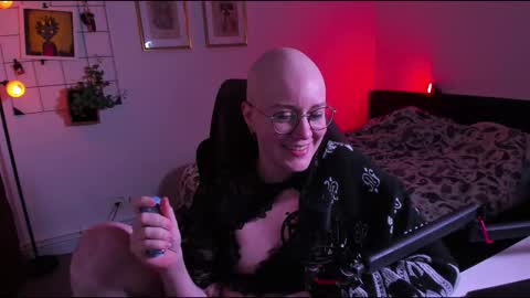 Snapshot of mossprince chatting on November 8, 11:14 pm Cernos online show from November 8, 11:14 pm