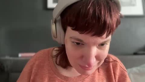 Mossy Mommy online show from February 16, 4:42 pm