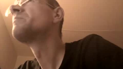 Snapshot of moviem1978 chatting on January 5, 4:59 pm Frederik online show from January 5, 4:59 pm