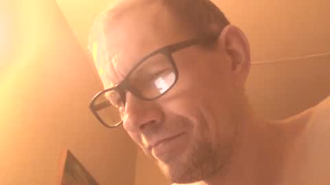 Snapshot of moviem1978 chatting on January 23, 8:45 pm Frederik online show from January 23, 8:45 pm